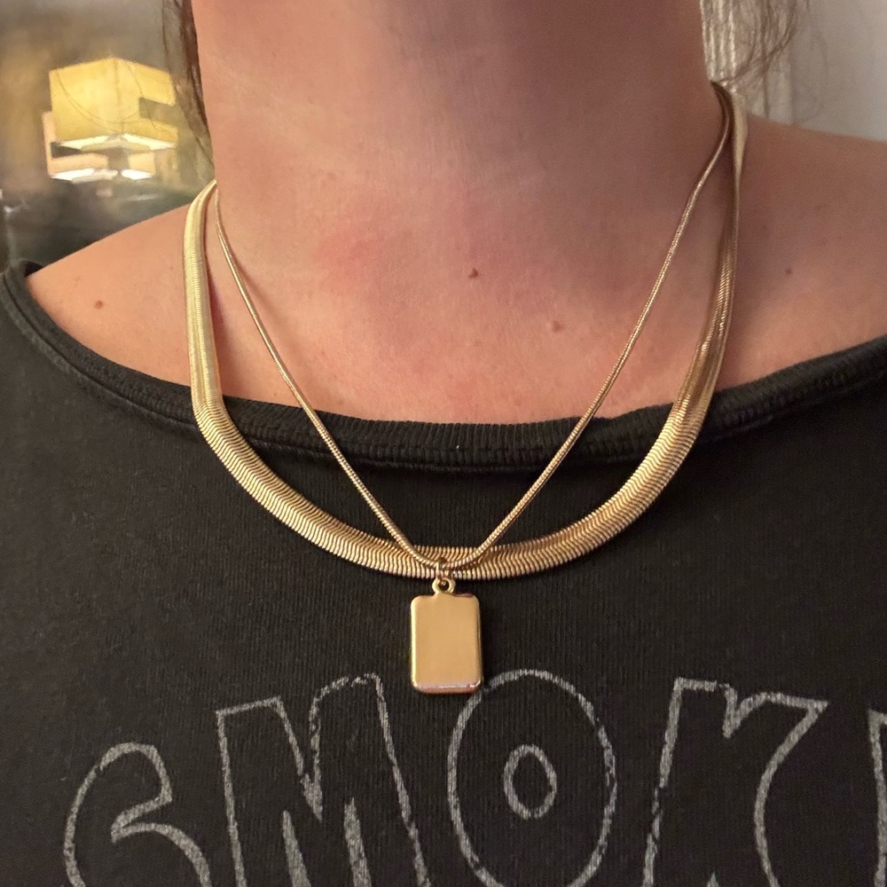 Elegant Gold Necklace Set